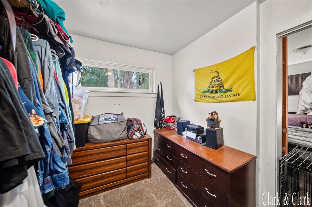 6037 Hughes Road Lansing, MI 48911 - Photo 9 of 16 06-DSC_7029