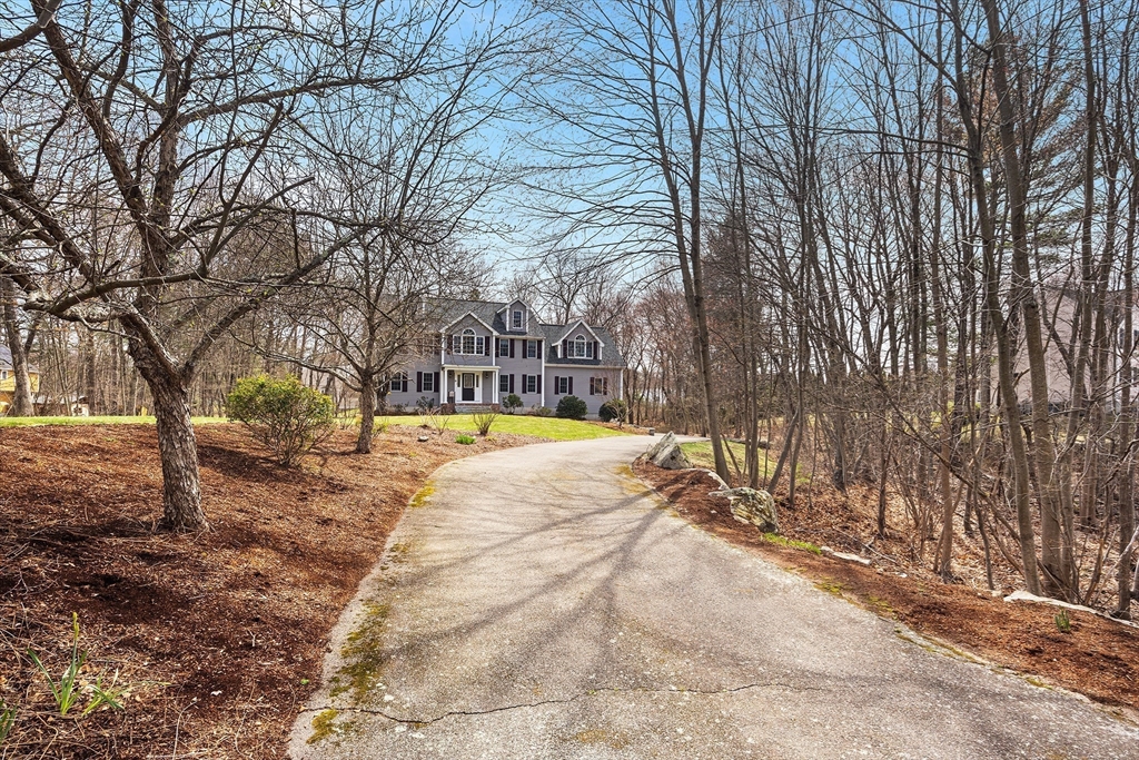 70 Camp Street Milford, MA 01757 - Photo 3 of 33