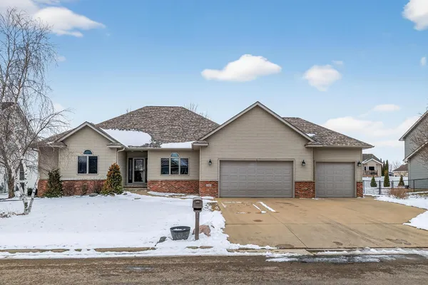 $534,900 | 1408 27th Street Southwest, Austin, MN 55912