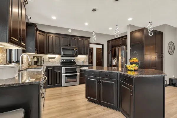 $534,900 | 1408 27th Street Southwest, Austin, MN 55912