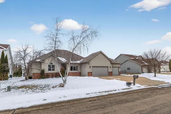 $534,900 | 1408 27th Street Southwest, Austin, MN 55912