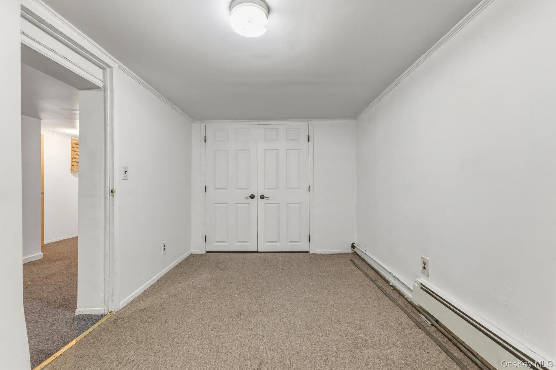 188-11 Dormans Road Queens, NY 11412 - Photo 14 of 32 a view of room