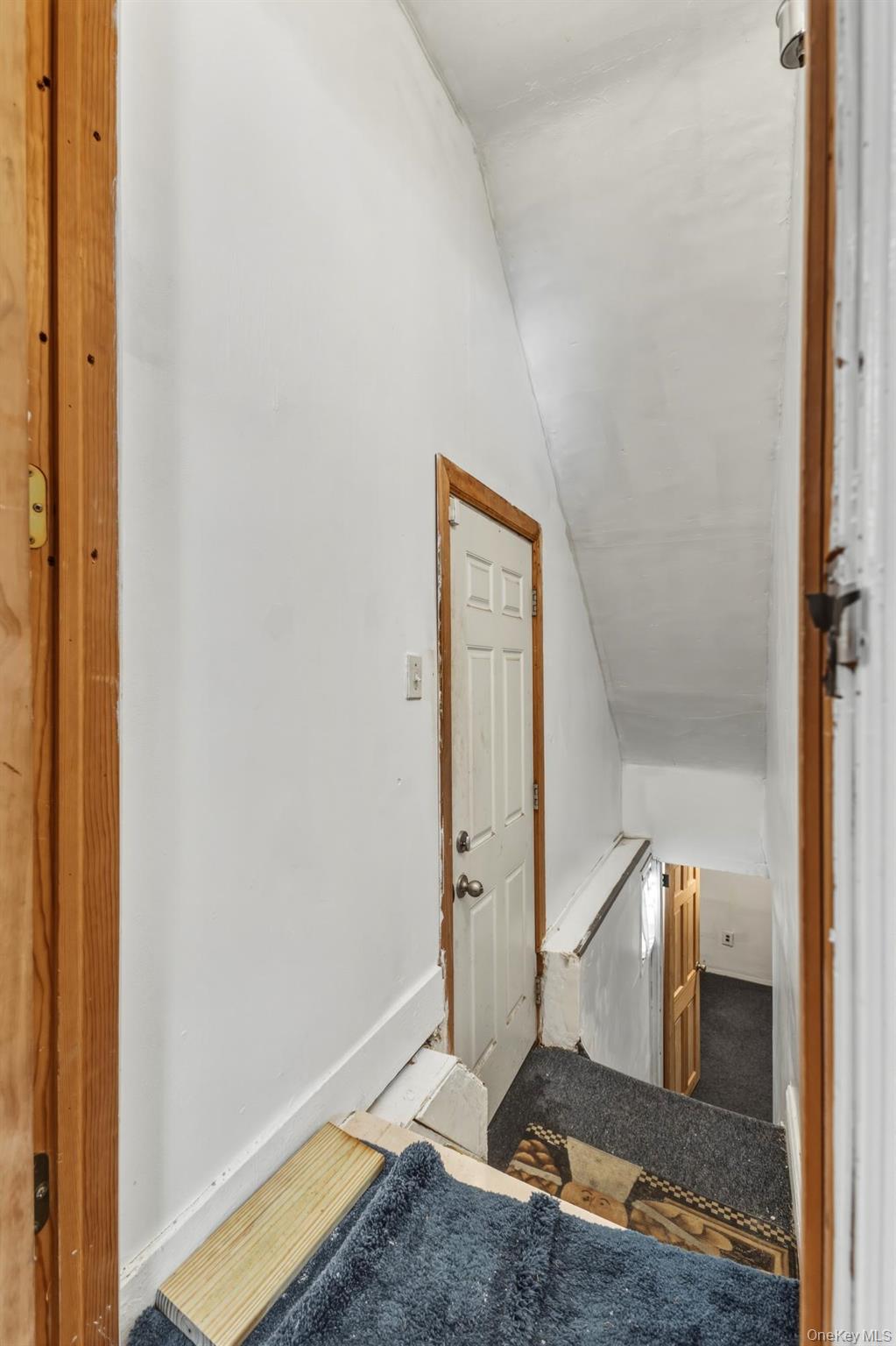 188-11 Dormans Road Queens, NY 11412 - Photo 19 of 32 a view of an empty room