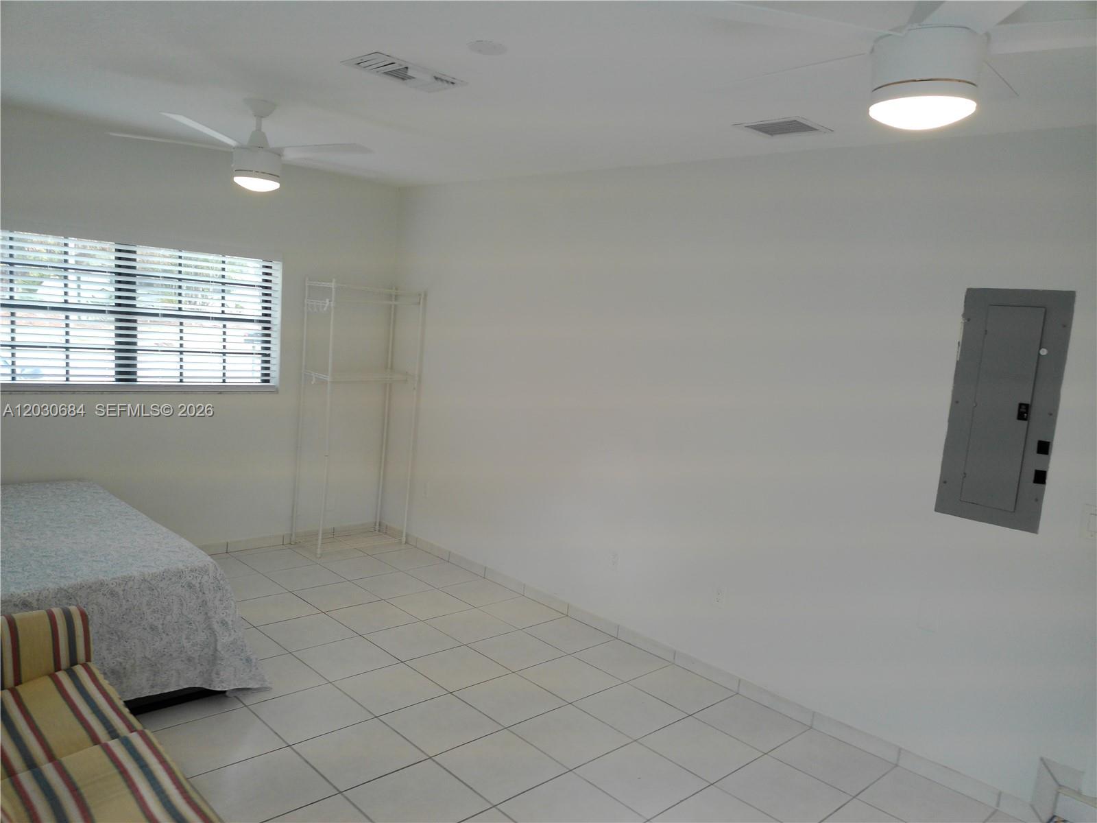 10812 Southwest 33rd Street Miami, FL 33165 - Photo 3 of 18