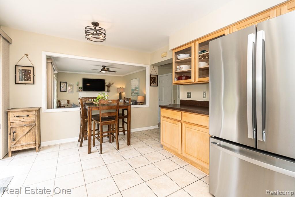 606 Whitney Drive Rochester, MI 48307 - Photo 15 of 42 606 Whitney_MLS-010.jpg