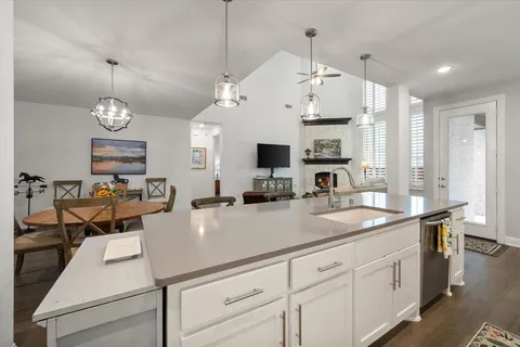 $595,000 | 6116 Strada Cove, Fort Worth, TX 76123