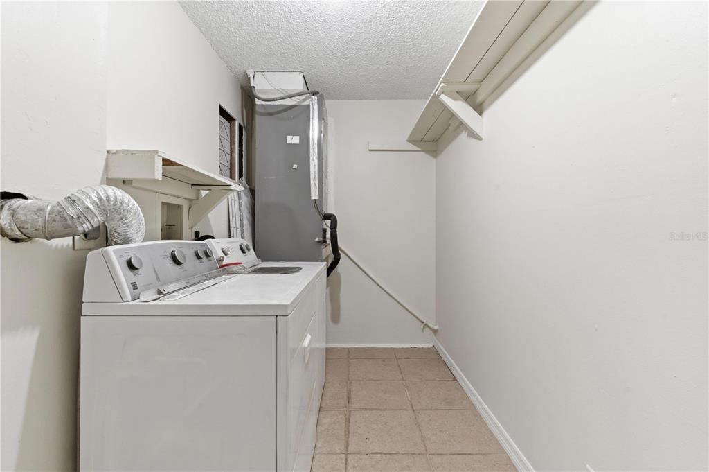 2058 Sunset Point Road, Unit 15 Clearwater, FL 33765 - Photo 24 of 52