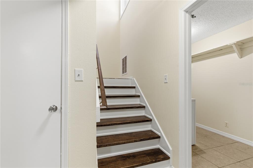 2058 Sunset Point Road, Unit 15 Clearwater, FL 33765 - Photo 25 of 52