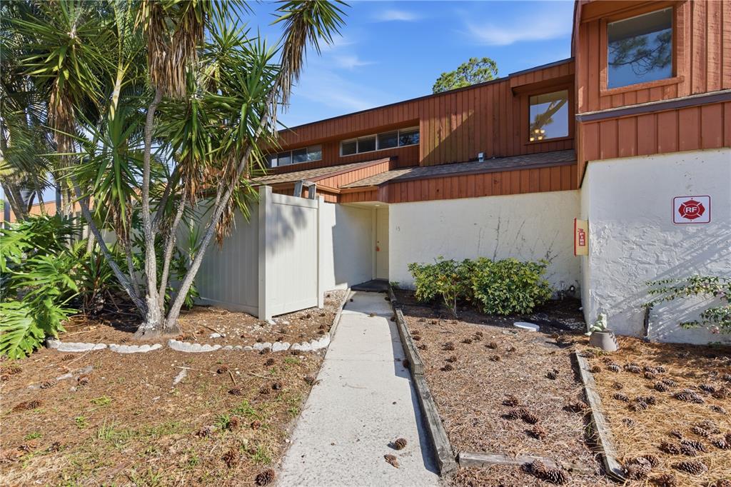 2058 Sunset Point Road, Unit 15 Clearwater, FL 33765 - Photo 3 of 52