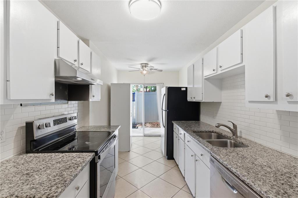 2058 Sunset Point Road, Unit 15 Clearwater, FL 33765 - Photo 8 of 52