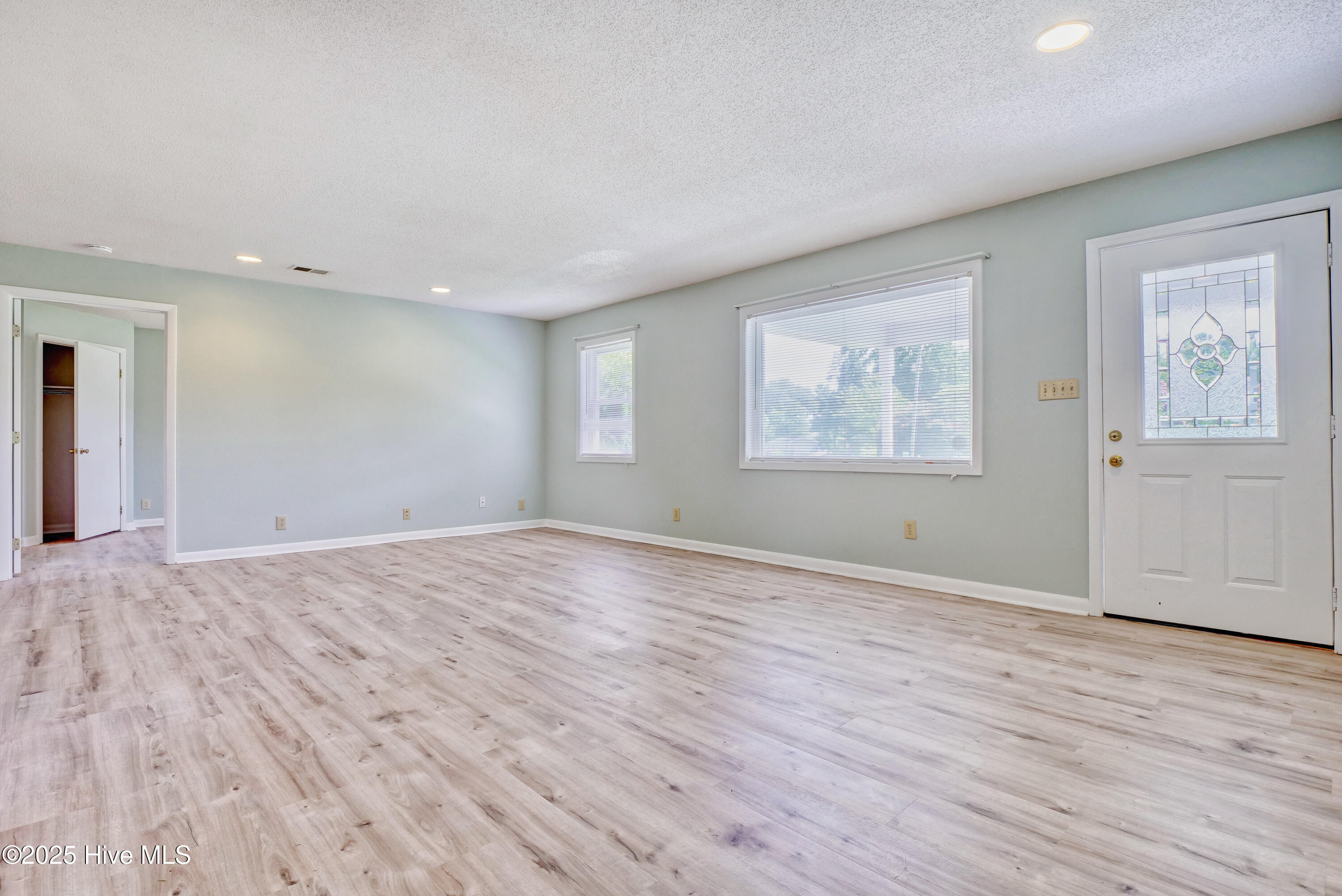 665 Hughes Road Hampstead, NC 28443 - Photo 10 of 40