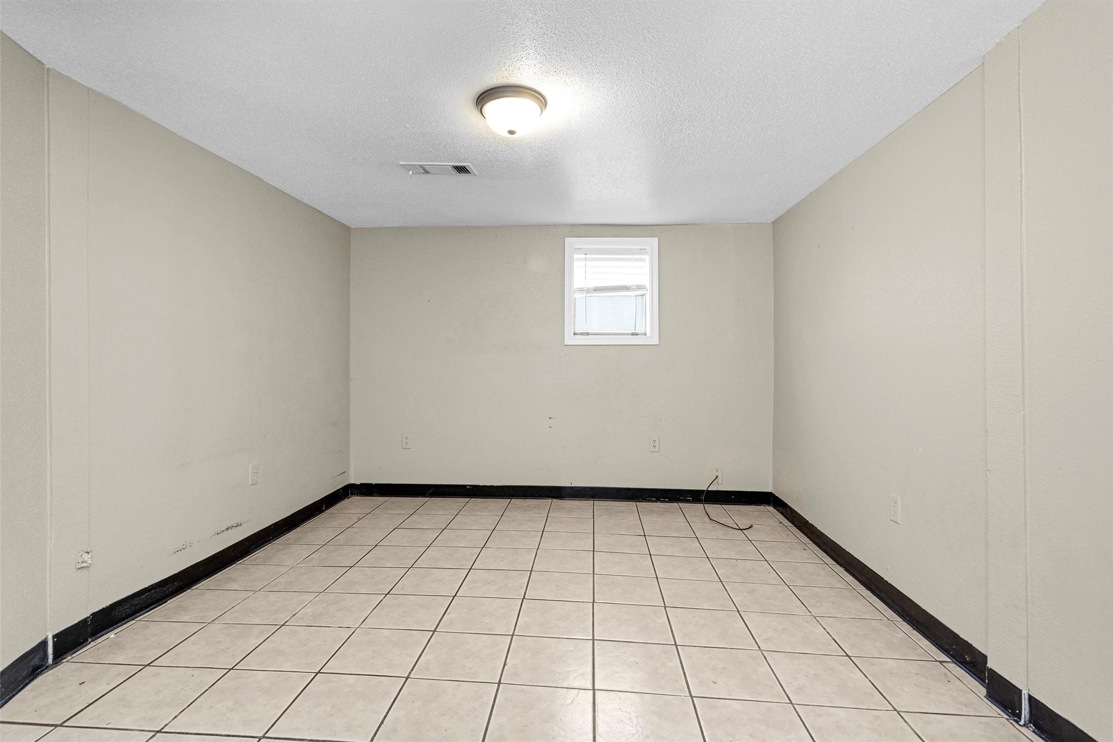 11031 Highway 150 Shepherd, TX 77371 - Photo 14 of 32 a view of an empty room and window