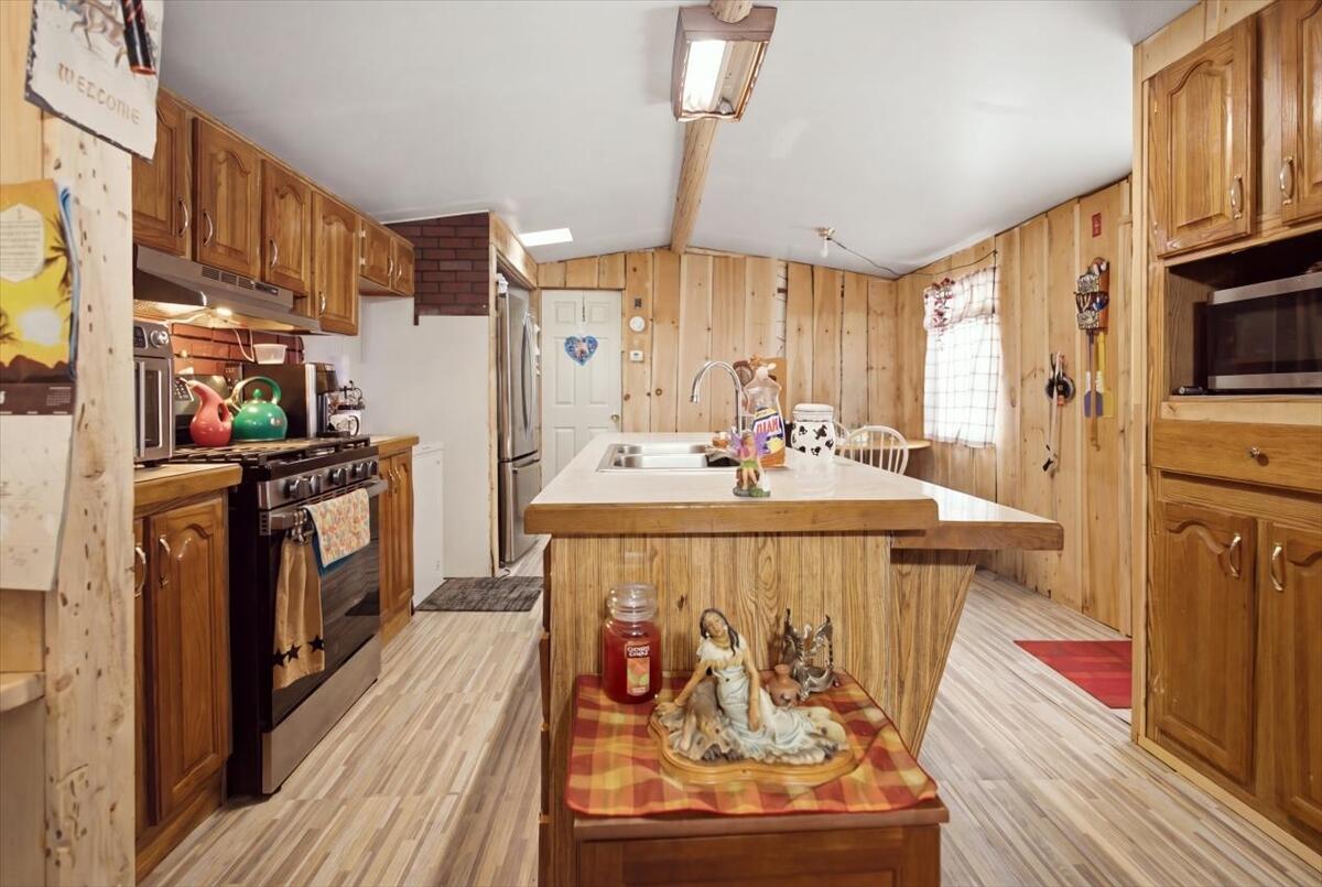 734 East Andover Road Andover, ME 04216 - Photo 10 of 36 23-DSC08893_reedit_86a59dad