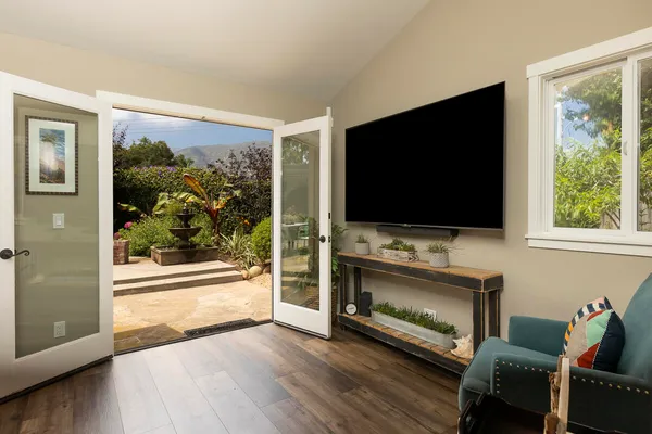 $1,895,000 | 5118 Concord Place, Carpinteria, CA 93013