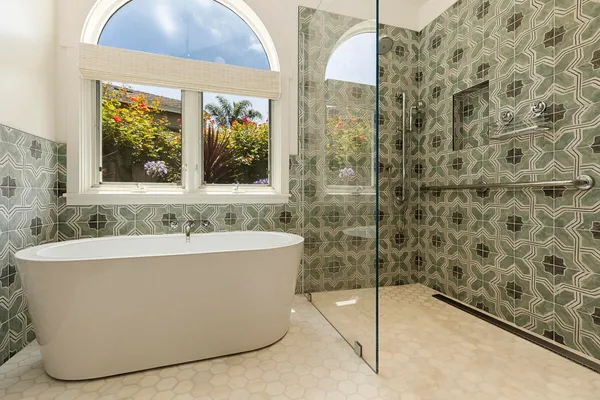 $1,895,000 | 5118 Concord Place, Carpinteria, CA 93013