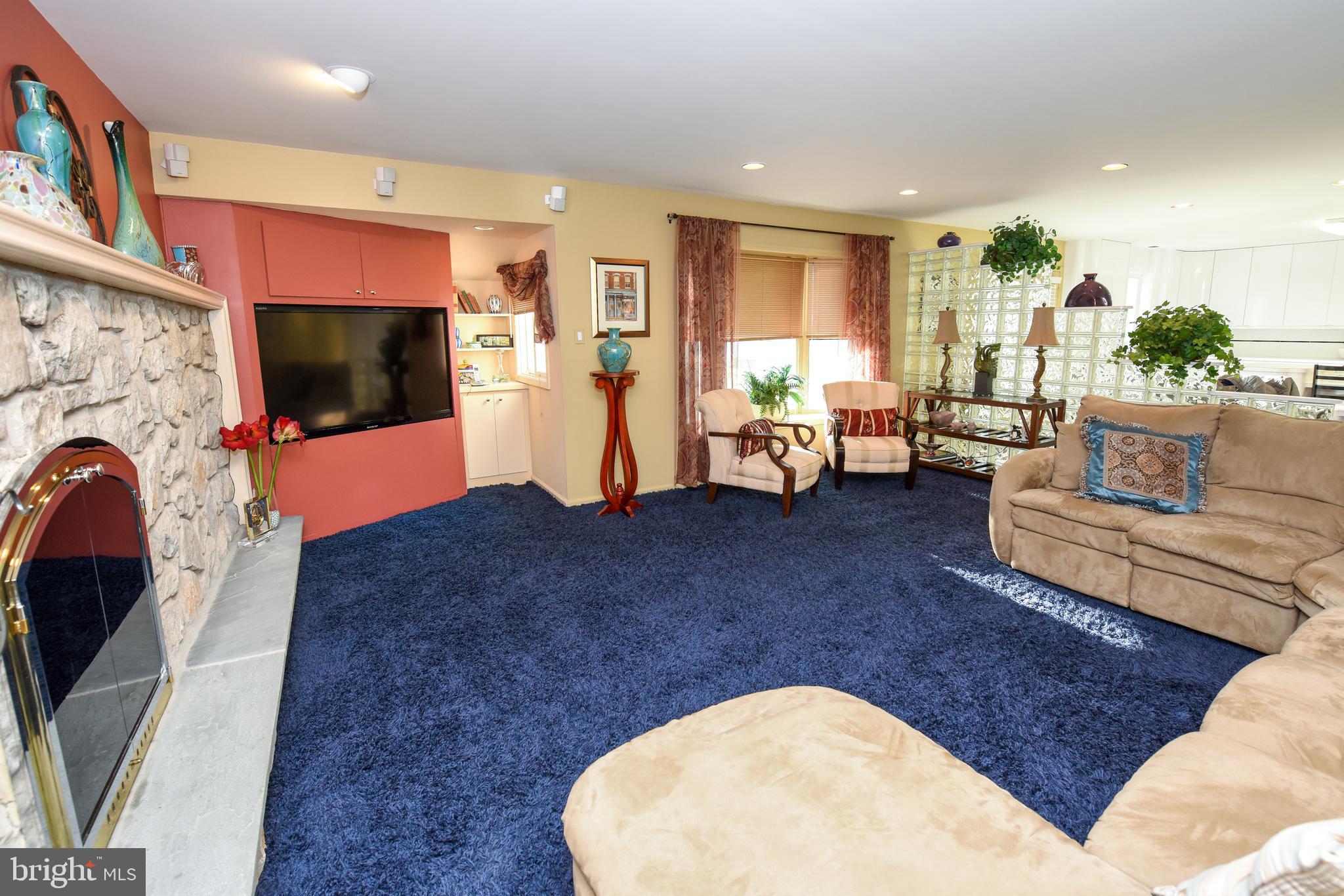 1746 Melmar Road Huntingdon Valley, PA 19006 - Photo 14 of 52 Family Room