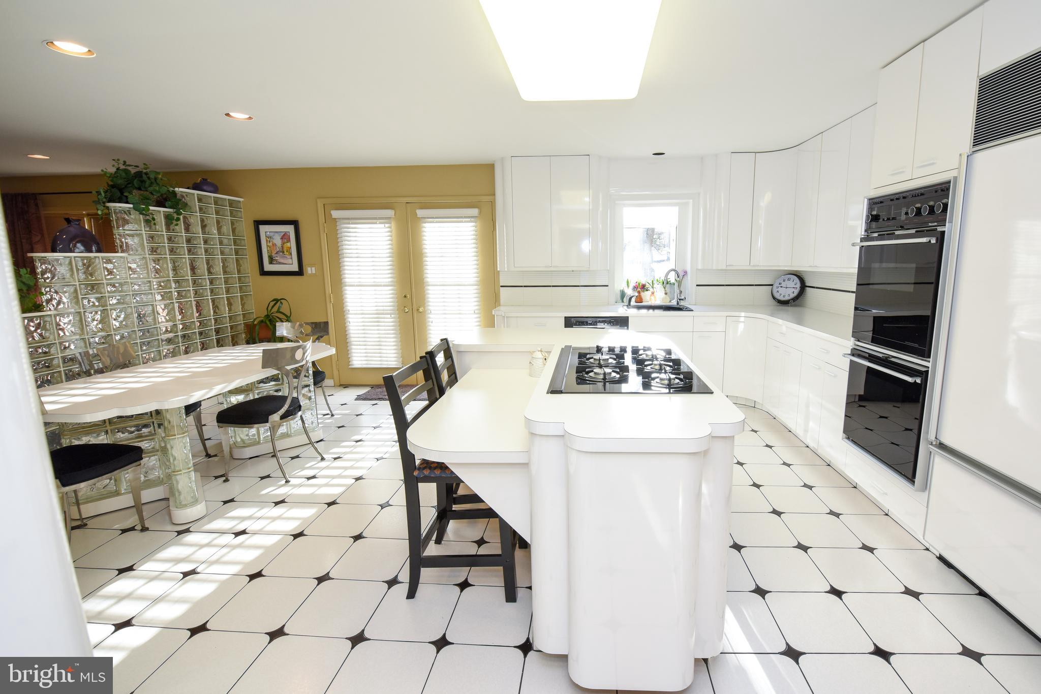 1746 Melmar Road Huntingdon Valley, PA 19006 - Photo 7 of 52 Kitchen