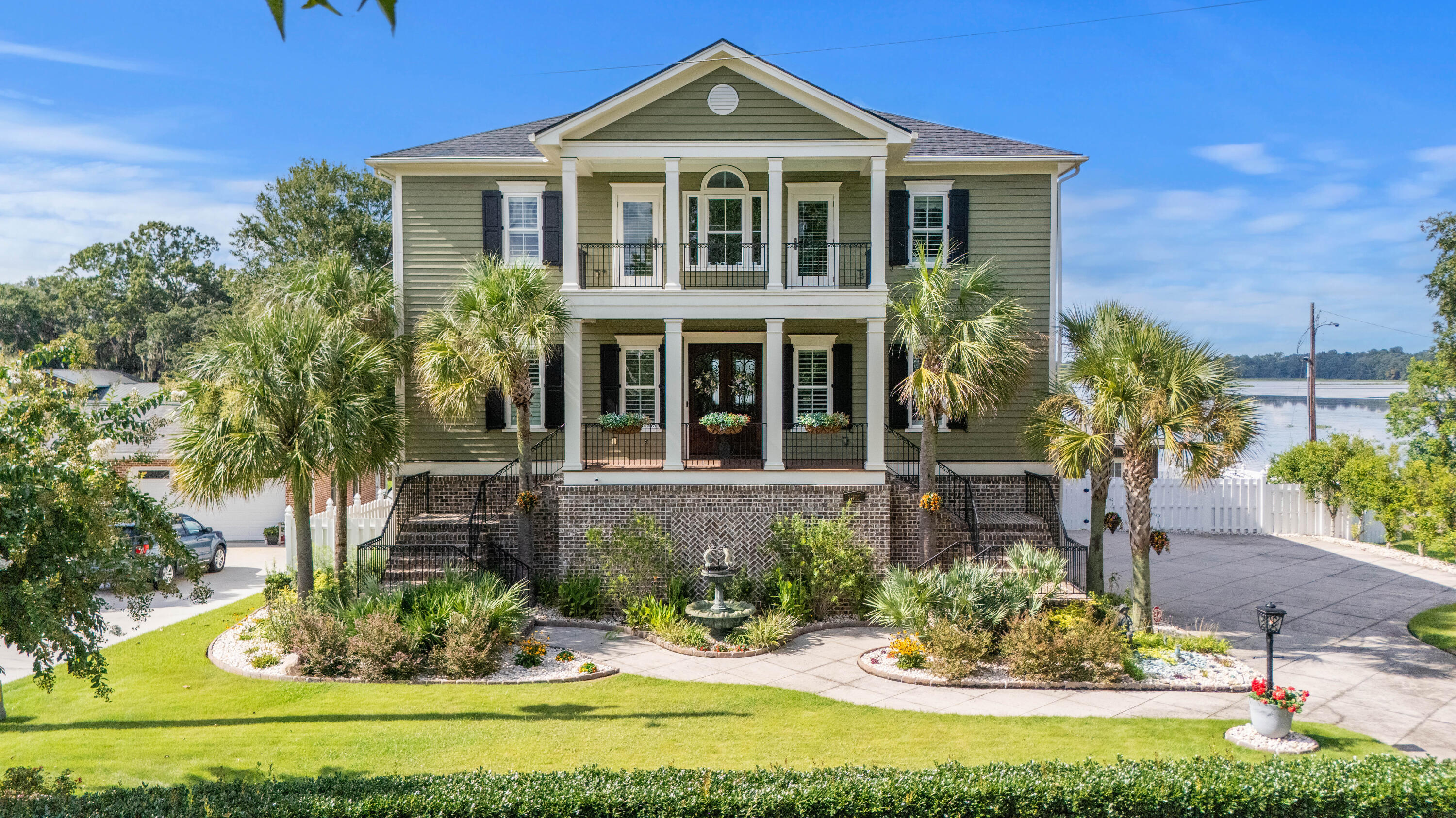 1305 State Rd S-8-397 Moncks Corner, SC 29461 - Photo 1 of 75 Photo Aug 13 2025, 4 32 01 PM