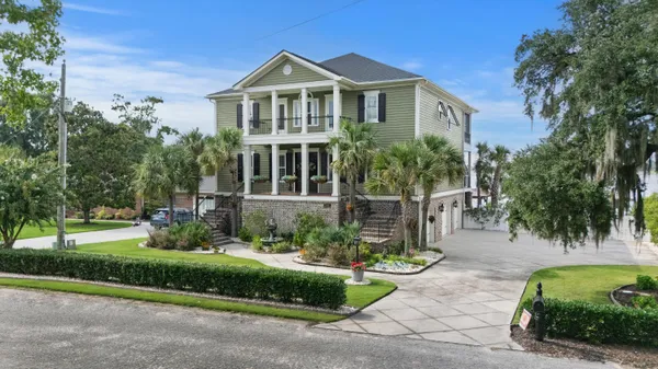 $1,650,000 | 1305 State Rd S-8-397, Moncks Corner, SC 29461