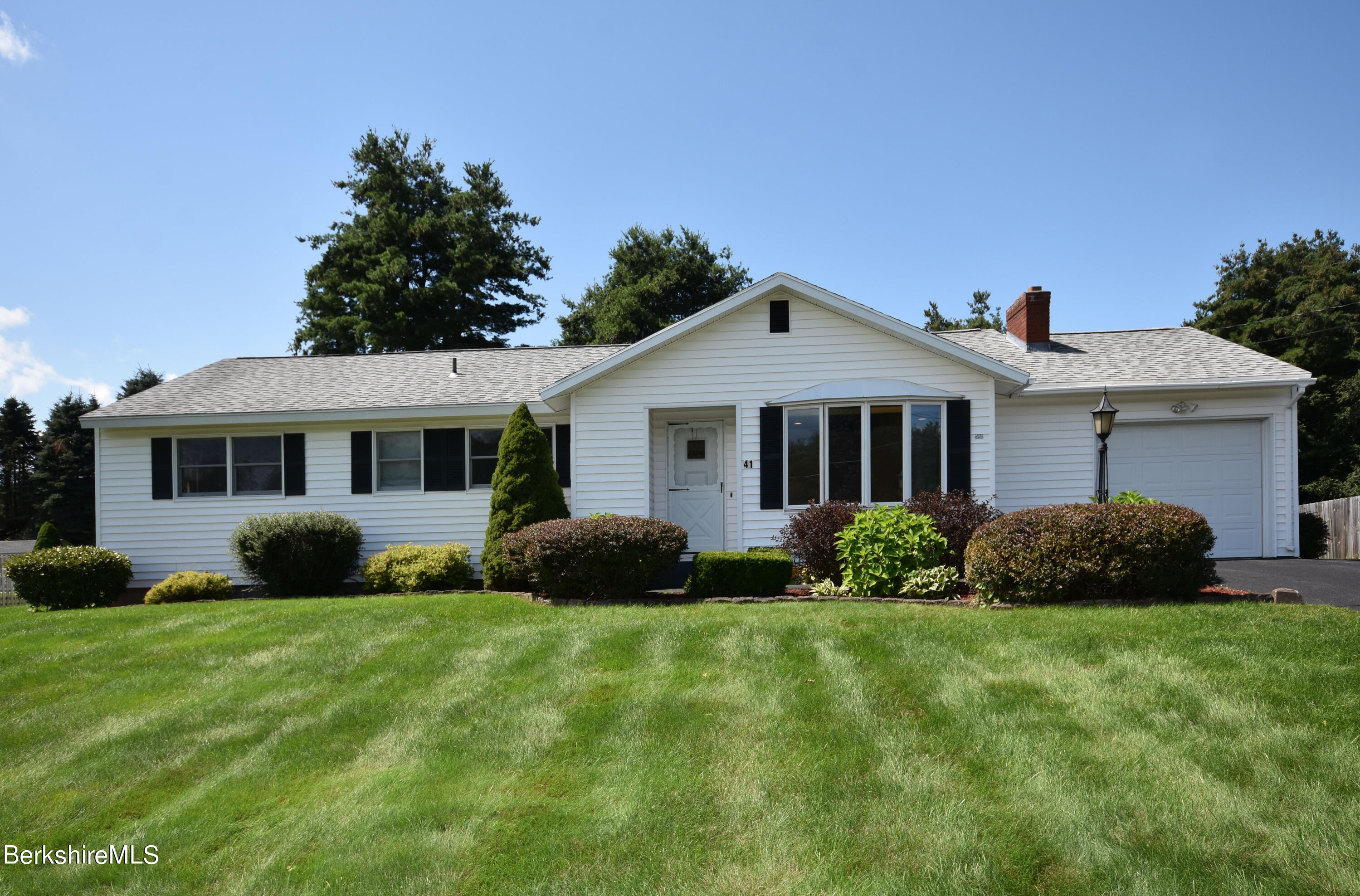 41 Oak Hill Road Pittsfield, MA 01201 - Photo 1 of 45 Exterior