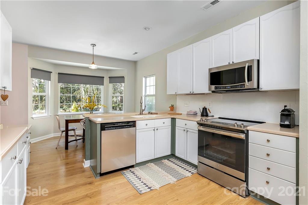 923 Knightsbridge Road Fort Mill, SC 29708 - Photo 4 of 24