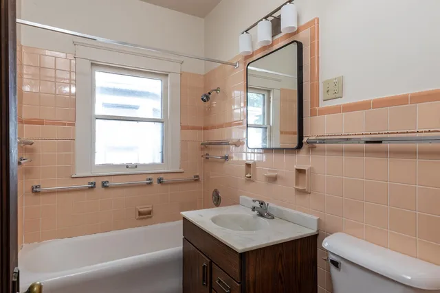 $239,900 | 644 Wisconsin Street, Oshkosh, WI 54901