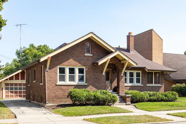 $239,900 | 644 Wisconsin Street, Oshkosh, WI 54901