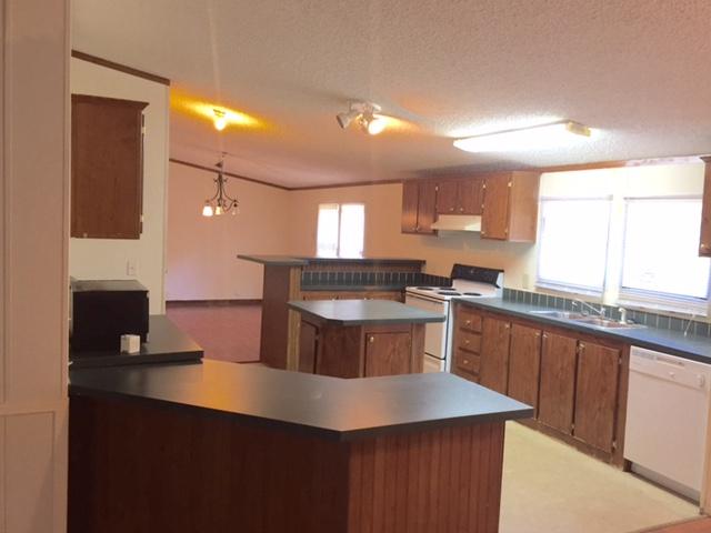 1120 Fort Johnson Road, Unit B Charleston, SC 29412 - Photo 3 of 6 kitchen