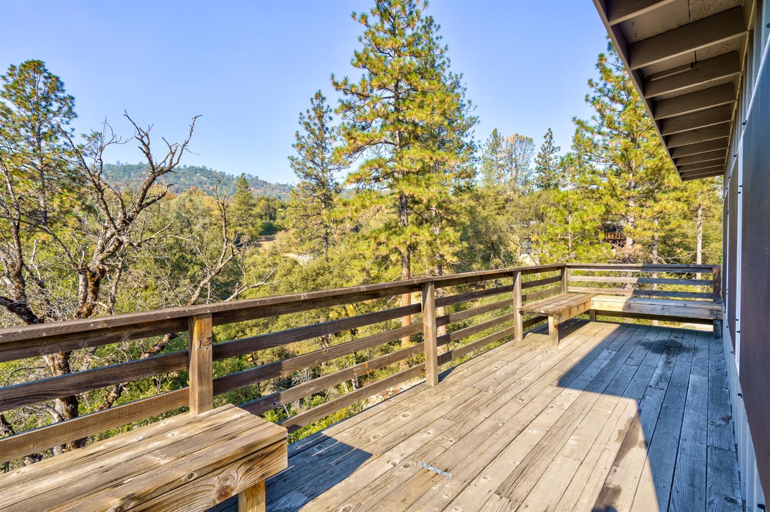 42516 Buckeye Road Oakhurst, CA 93644 - Photo 3 of 32 Gallery Image 3