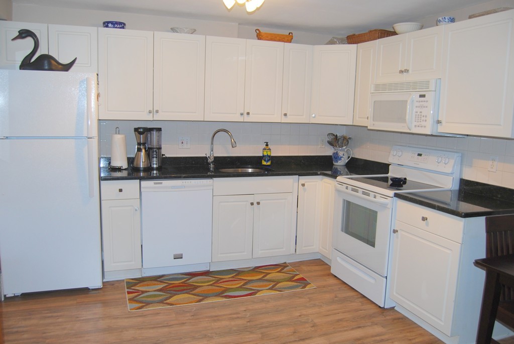 25 Clark's Road, Unit 110 Amesbury, MA 01913 - Photo 3 of 16 Gallery Image 3