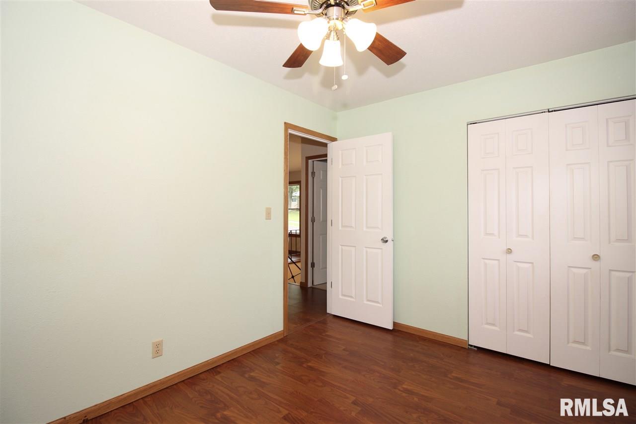 3811 West Lancer Road Peoria, IL 61615 - Photo 16 of 34 Gallery Image 16
