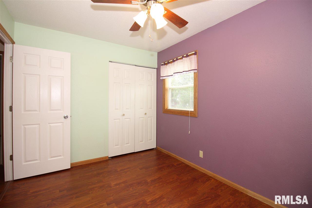 3811 West Lancer Road Peoria, IL 61615 - Photo 17 of 34 Gallery Image 17
