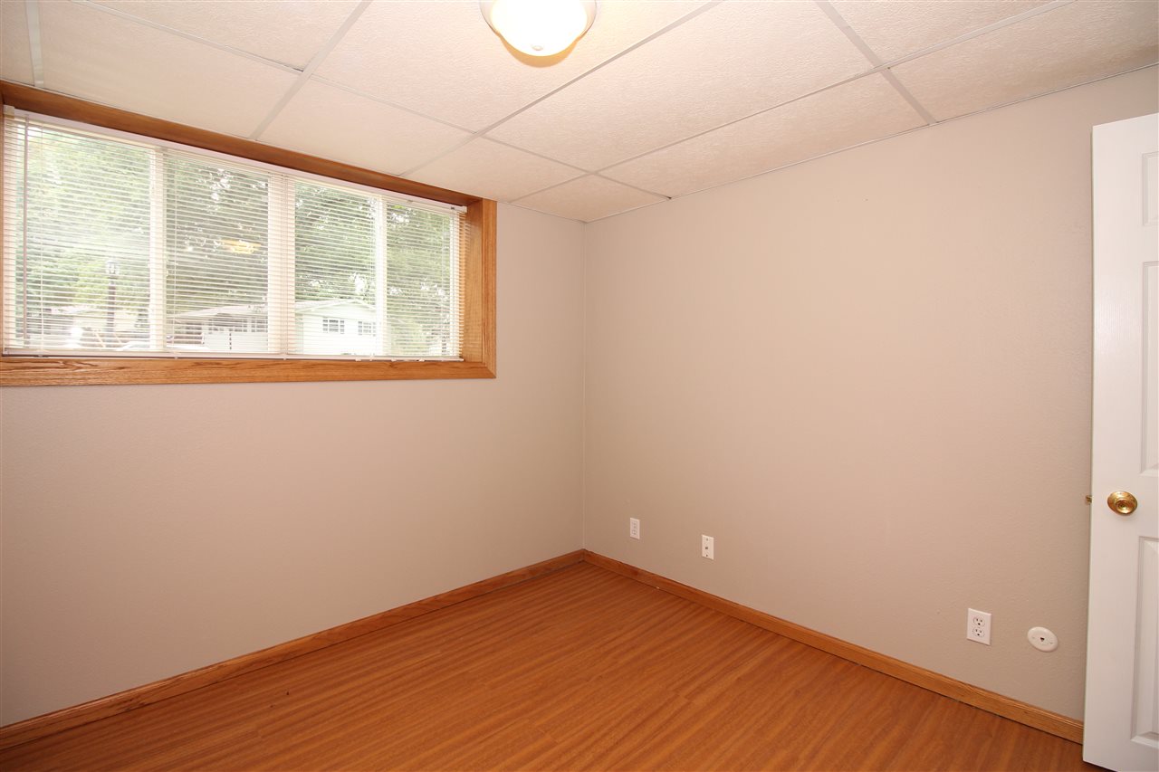 3811 West Lancer Road Peoria, IL 61615 - Photo 20 of 34 Gallery Image 20