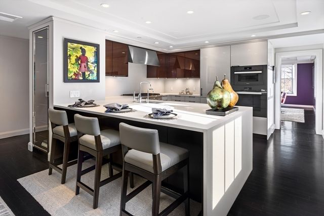 $8,375,000 | 6 Arlington Street, Unit 3, Boston, MA 02116