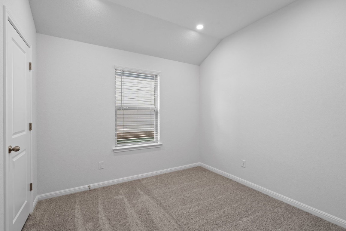 141 Hatari Trail Jarrell, TX 76537 - Photo 22 of 36