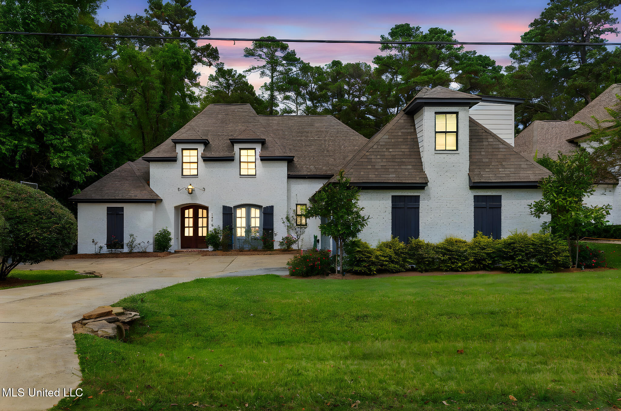 2-web-or-mls-2050 London-1 day to dusk