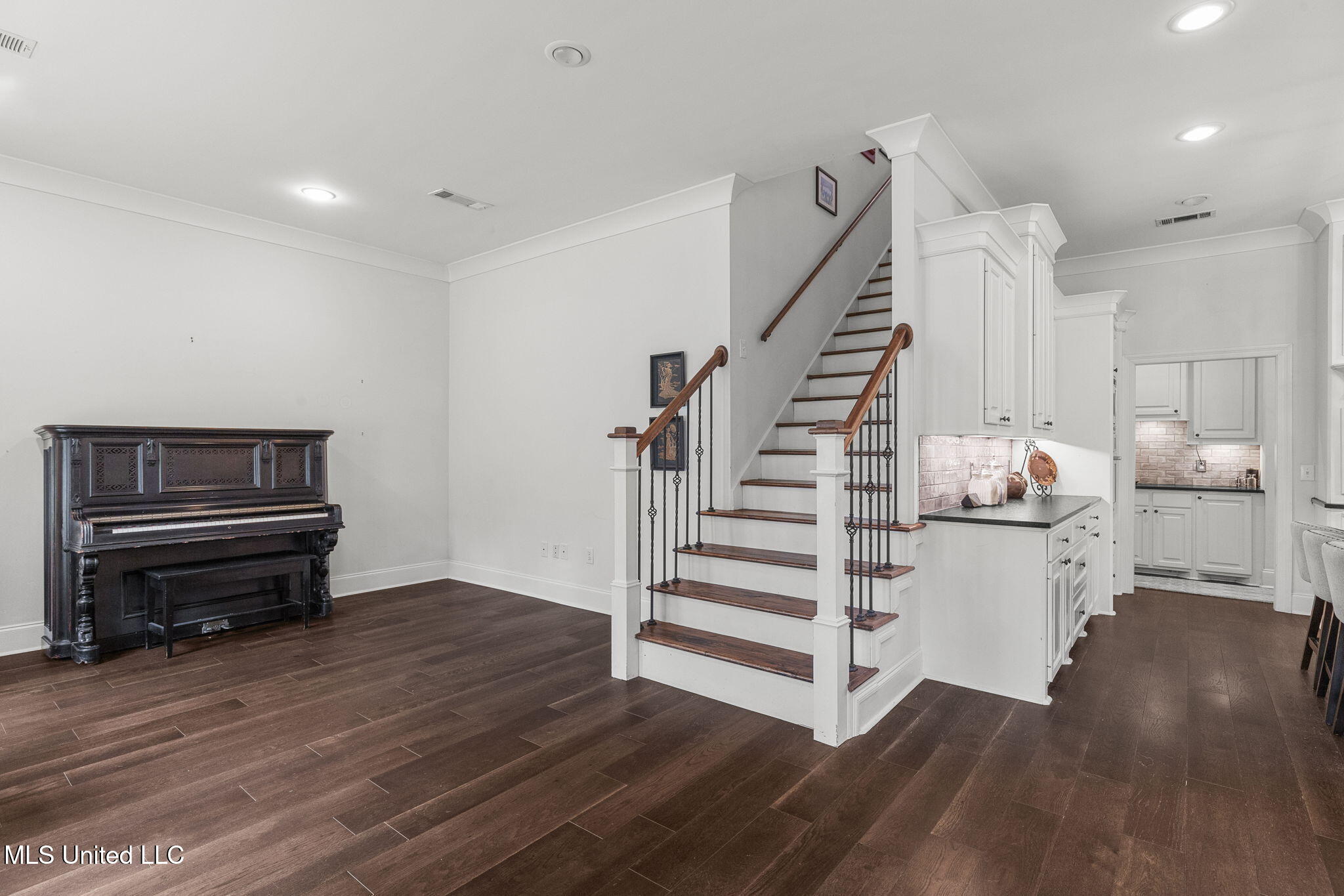 2050 London Avenue Jackson, MS 39211 - Photo 20 of 54 27-web-or-mls-2050 London-25