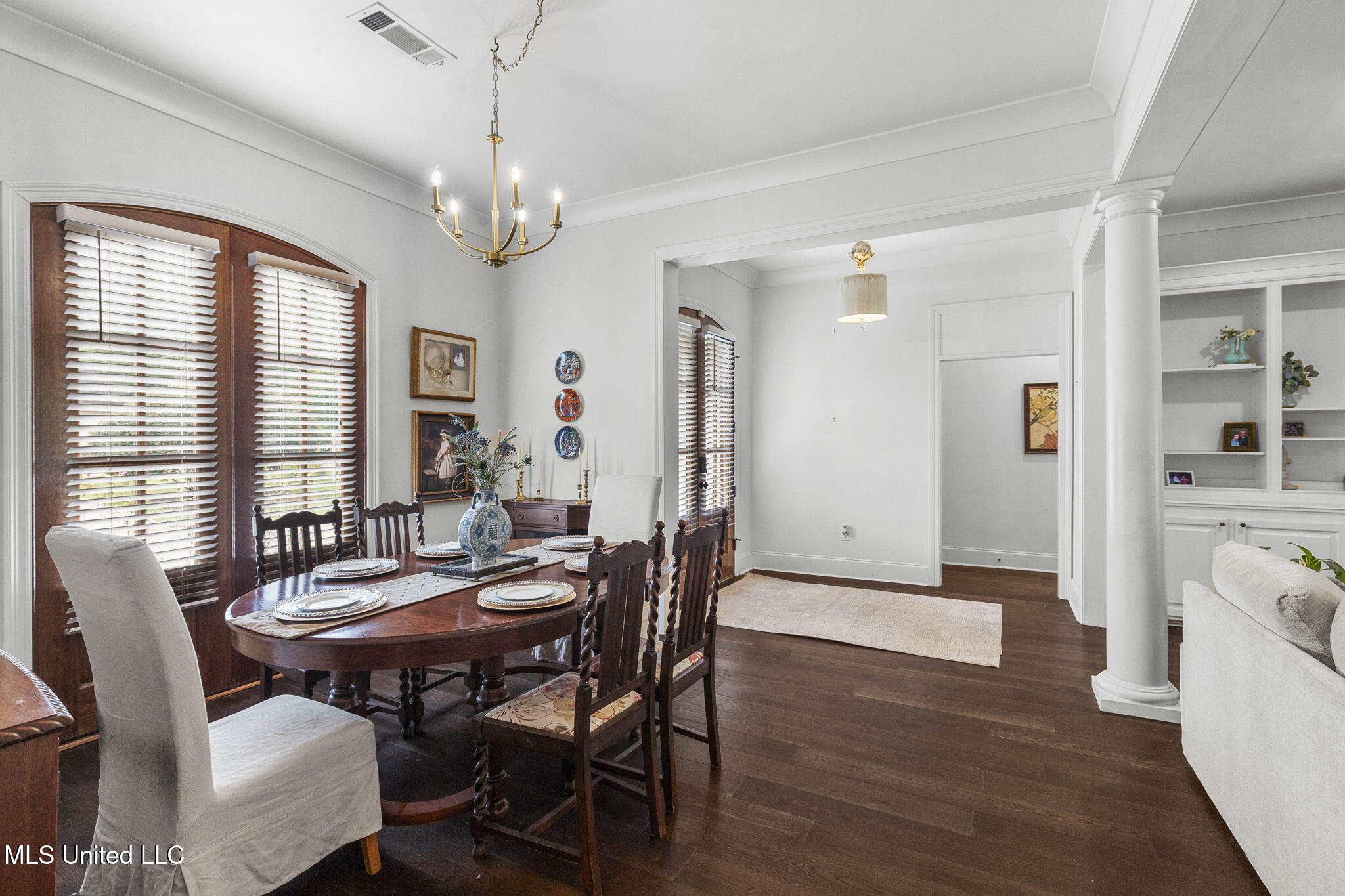 2050 London Avenue Jackson, MS 39211 - Photo 5 of 54 12-web-or-mls-2050 London-11