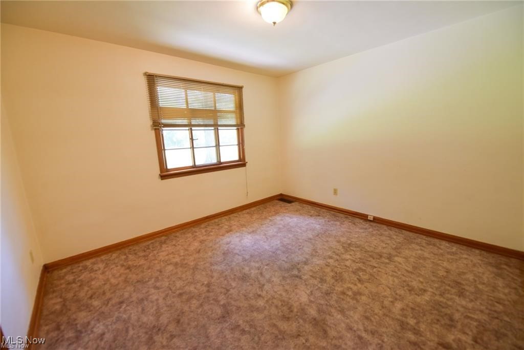 594 Shook Road Akron, OH 44319 - Photo 19 of 23