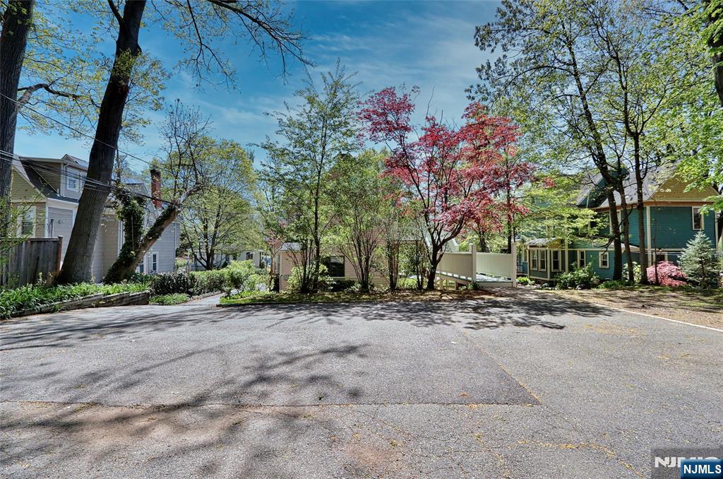 44 Christopher Street, Unit 2 Montclair, NJ 07042 - Photo 42 of 45