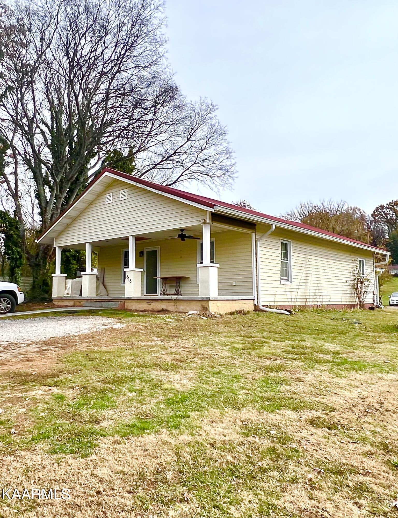 616 Busbee Road Knoxville, TN 37920 - Photo 1 of 26 Gallery Image 1