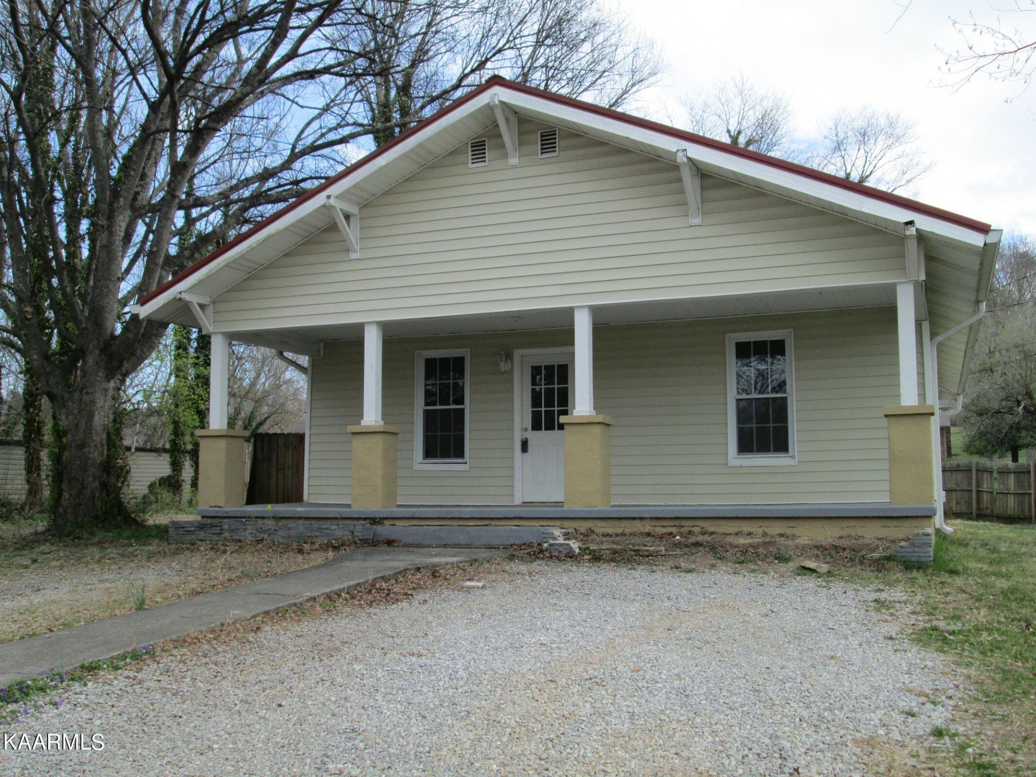 616 Busbee Road Knoxville, TN 37920 - Photo 3 of 26 Gallery Image 3