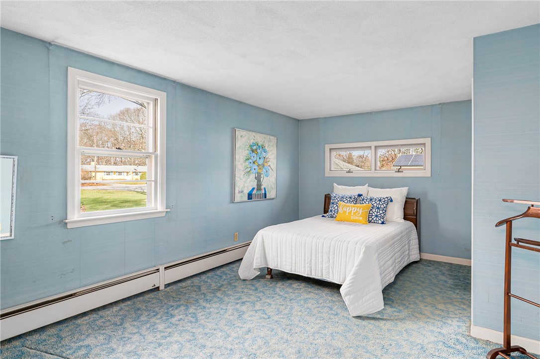 15 Killdeer Road Warwick, RI 02888 - Photo 13 of 29 Master bedroom