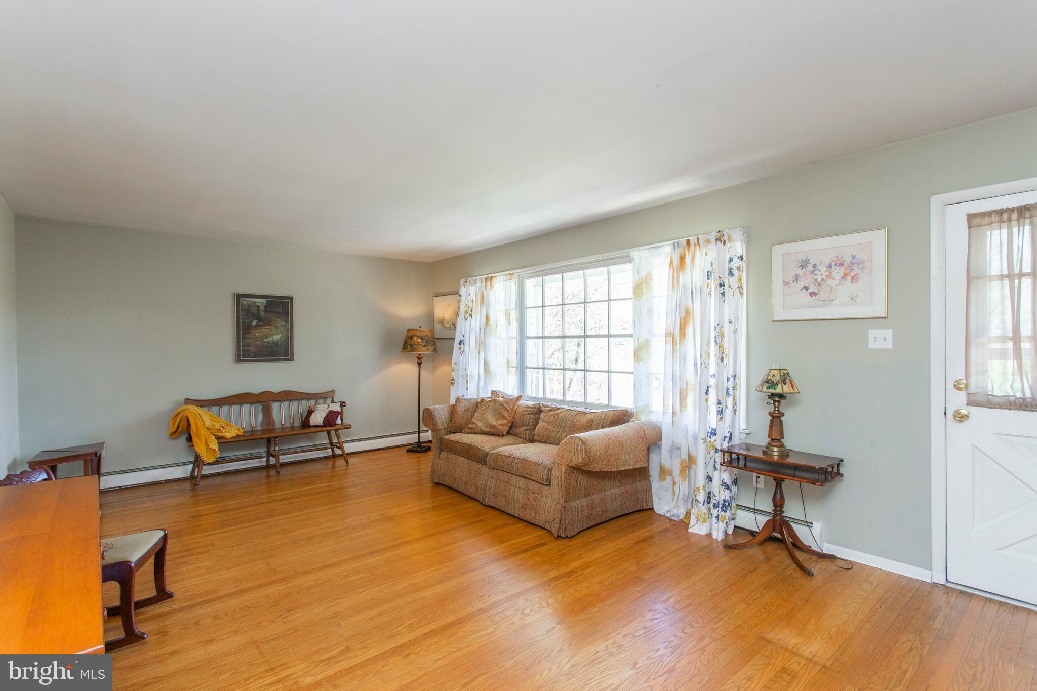 1642 Dillon Road Ambler, PA 19002 - Photo 8 of 40 Gallery Image 8