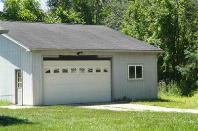 5081 East Rolston Road Linden, MI 48451 - Photo 8 of 9 20157781-7.JPG