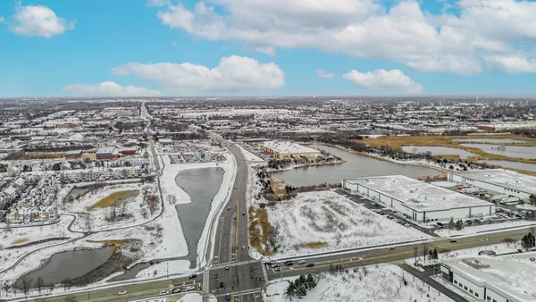 $199,995 | 342 Klein Creek Court, Unit 5E, Carol Stream, IL 60188