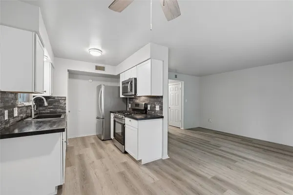 $2,100 | 820 Sahara Avenue, Unit B, Austin, TX 78745
