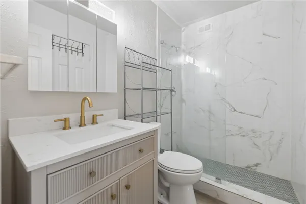 $2,100 | 820 Sahara Avenue, Unit B, Austin, TX 78745