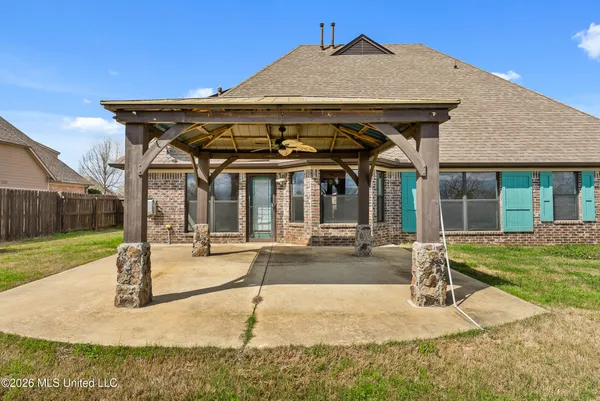 $385,000 | 13525 Lapstone Loop, Olive Branch, MS 38654