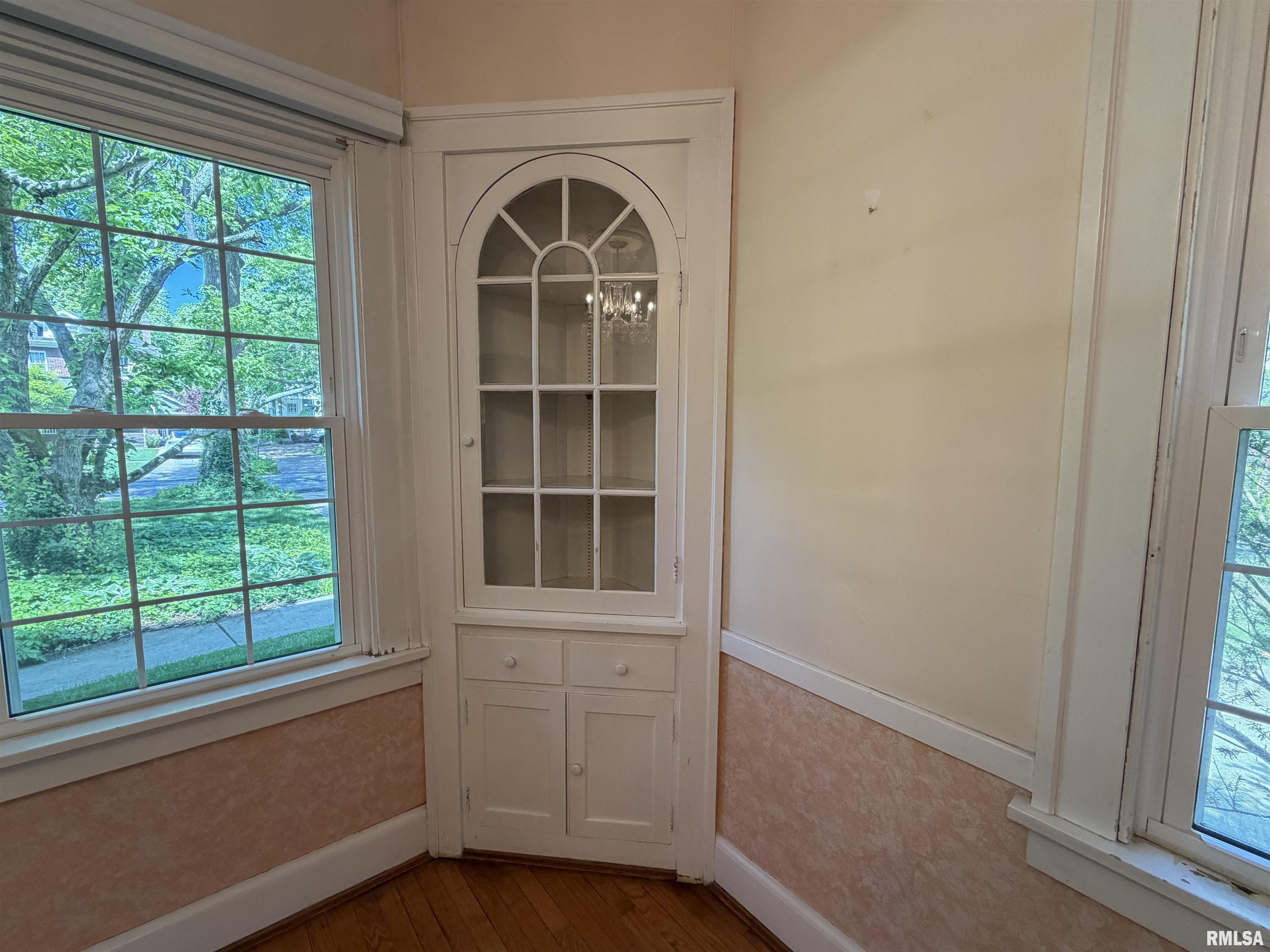 1824 Noble Avenue Springfield, IL 62704 - Photo 13 of 36